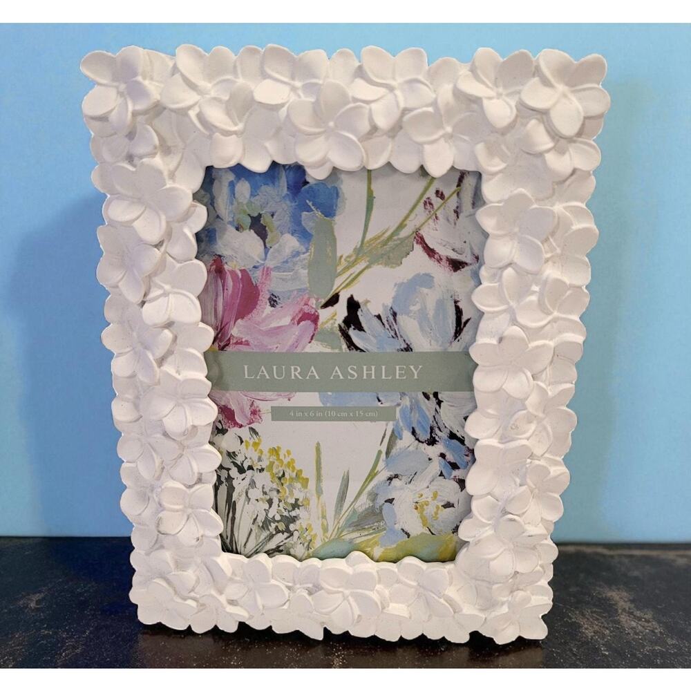 Laura Ashley White Textured Resin Flower Floral 4 X 6 Picture Frame Bridal Baby